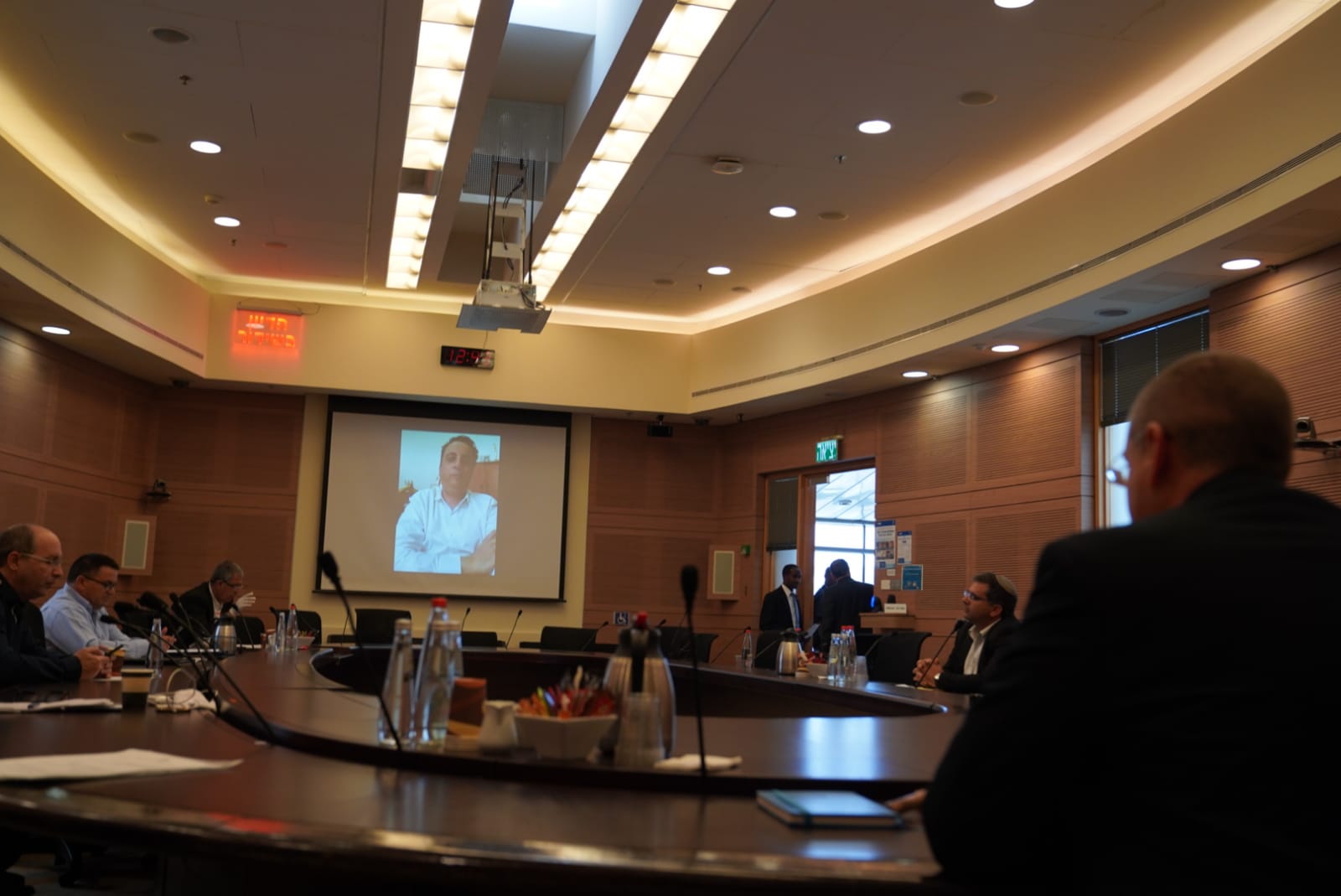 דיוני הוועדה (צילום: דוברות הכנסת)